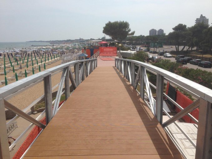 legno composito ponte doghe wpc